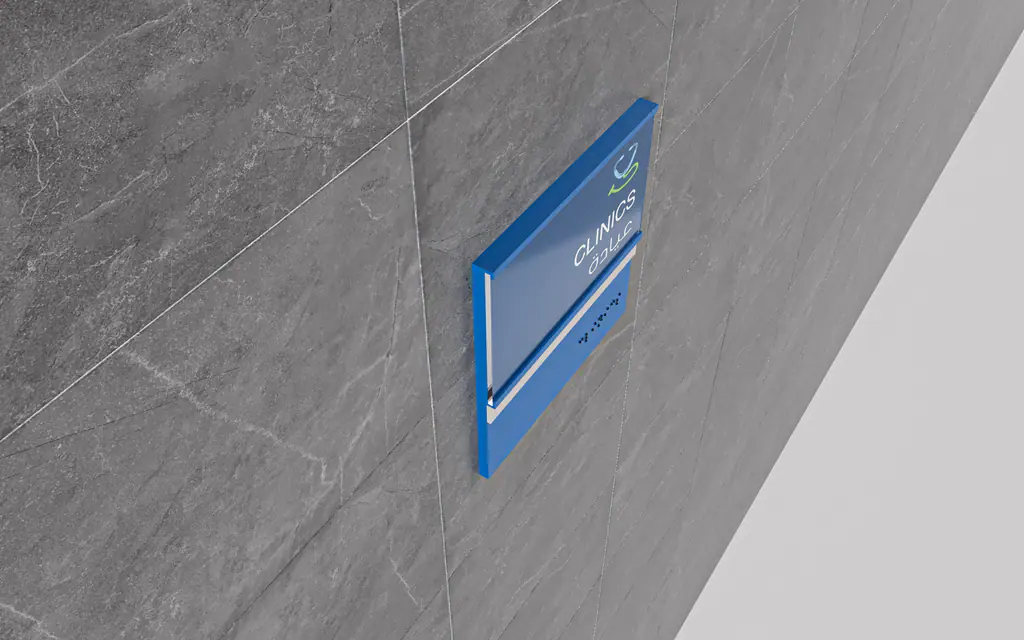 Wayfinding at Al-Mareiyah: tharba medical centre, signs 1